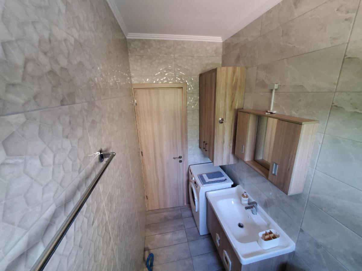 Backyard Apartment Kalligoni Luaran gambar